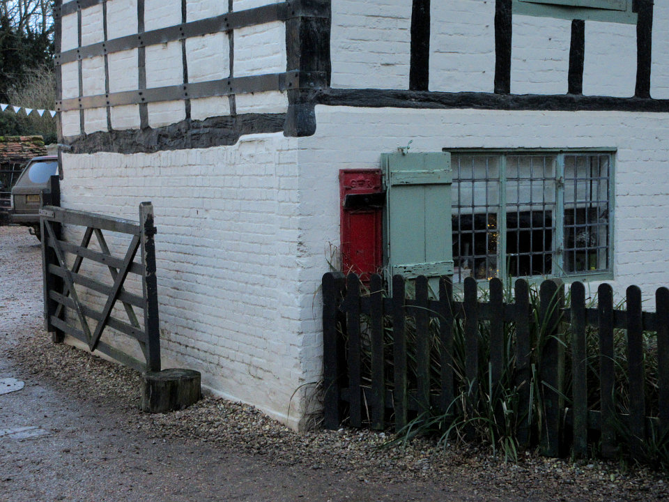 View full-size image
