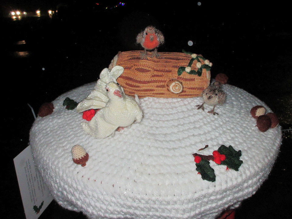 View full-size image