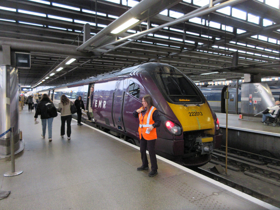 View full-size image