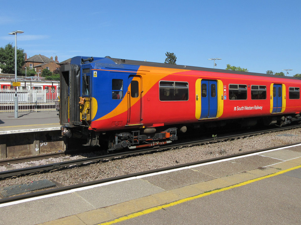 View full-size image