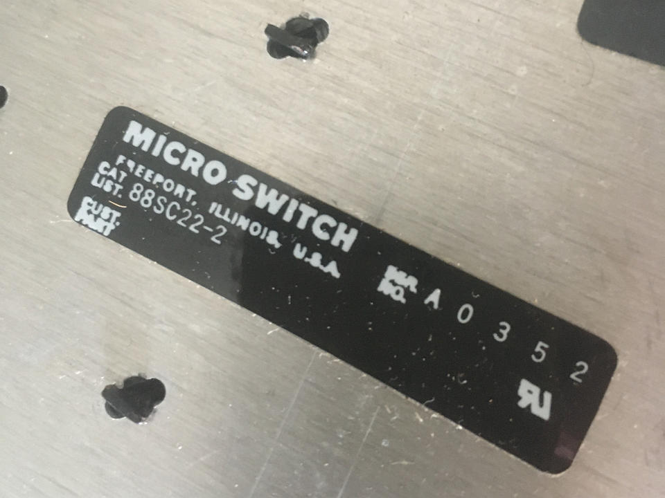 View full-size image